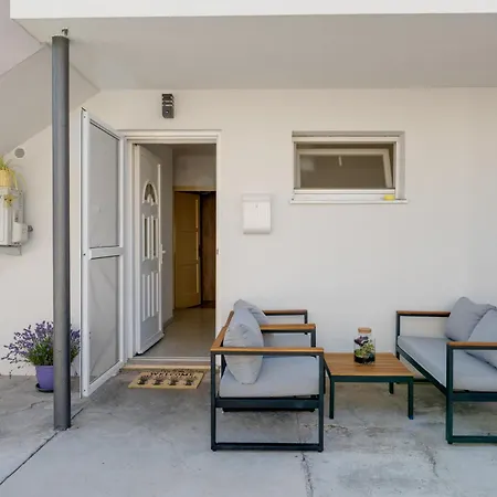 Markos Apartment *